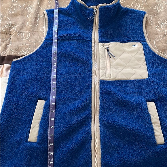 Vineyard Vines Sherpa Vest (Size: L) - Picture 7 of 7